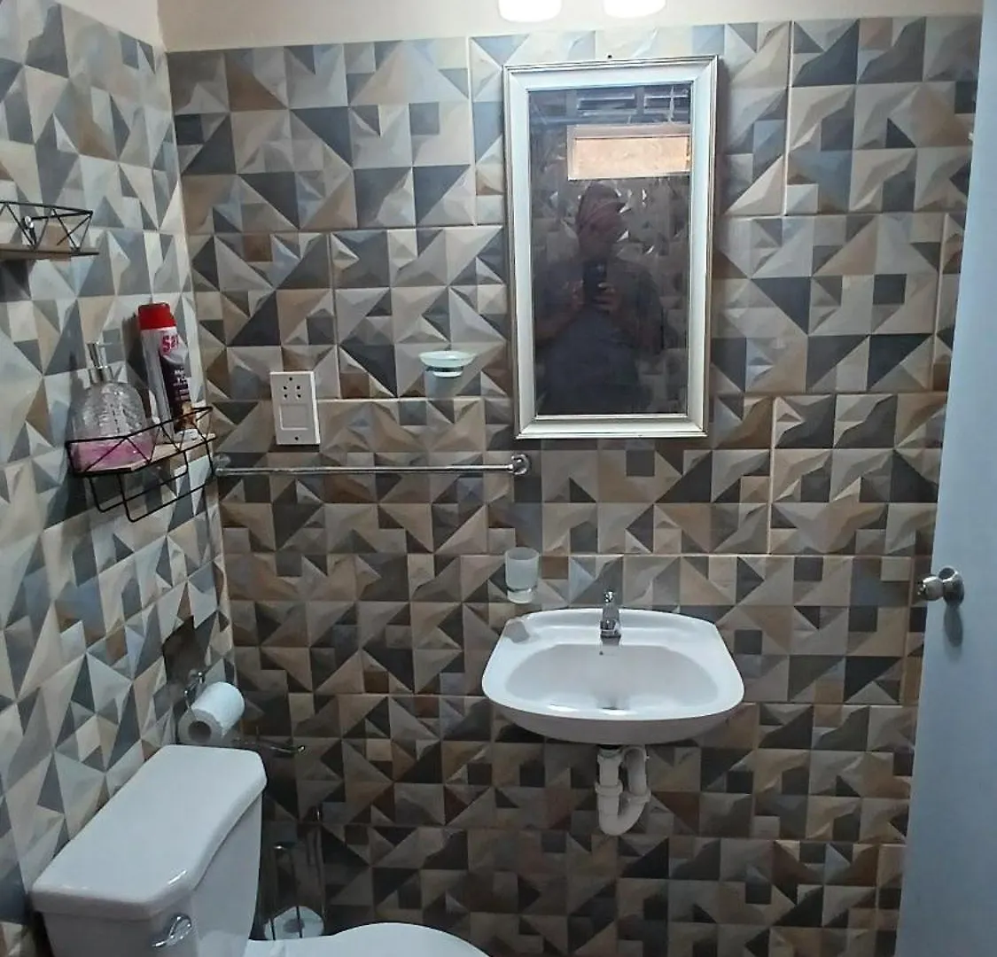 Апартаменты Cozy Vacation Retreat Apt 2 Trafalgar